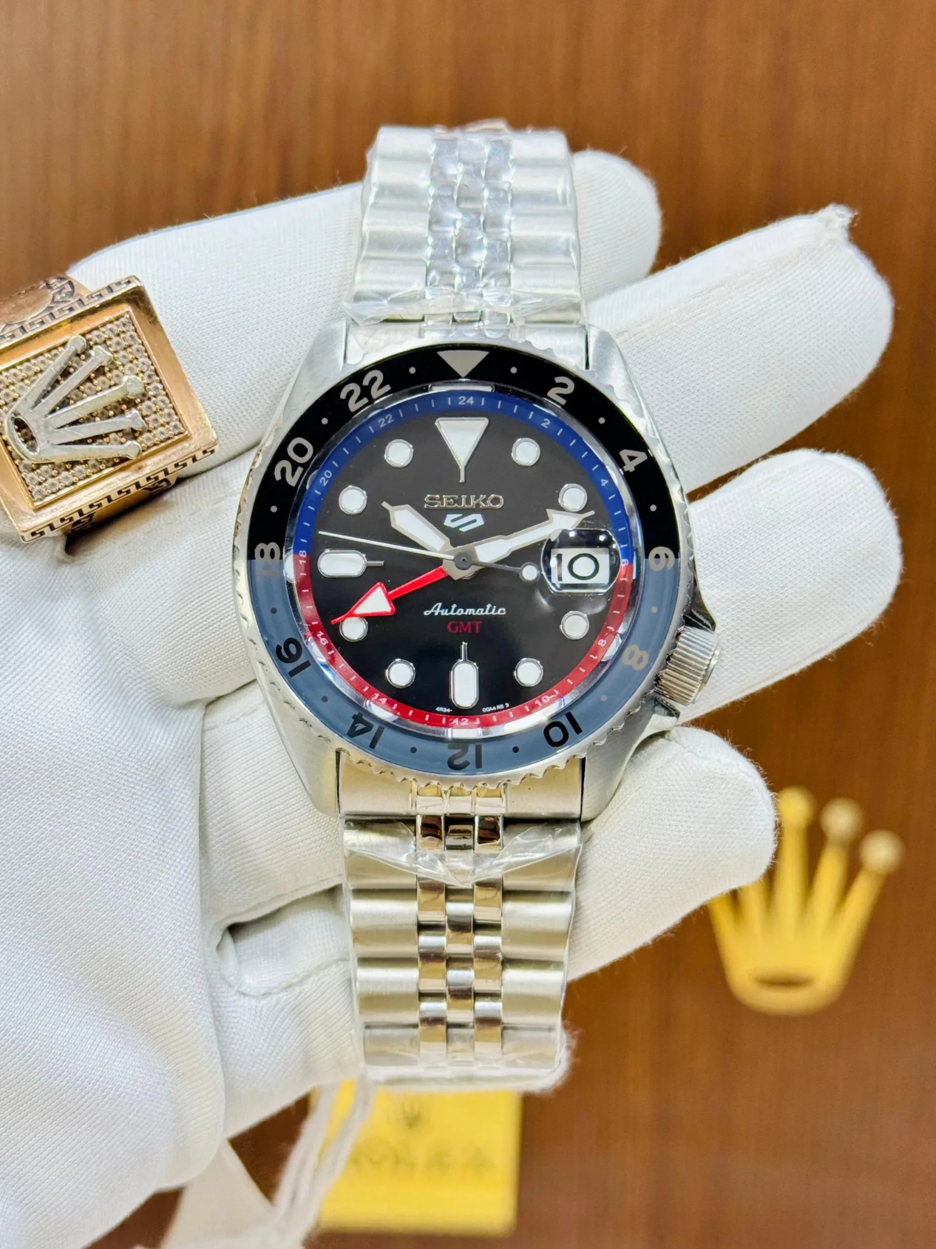 2025/11/IMG-20251118-WA0039-jpg.webp SEIKO BACK OPEN METAL AUTOMATIC CERAMIC BEZEL - Image 1