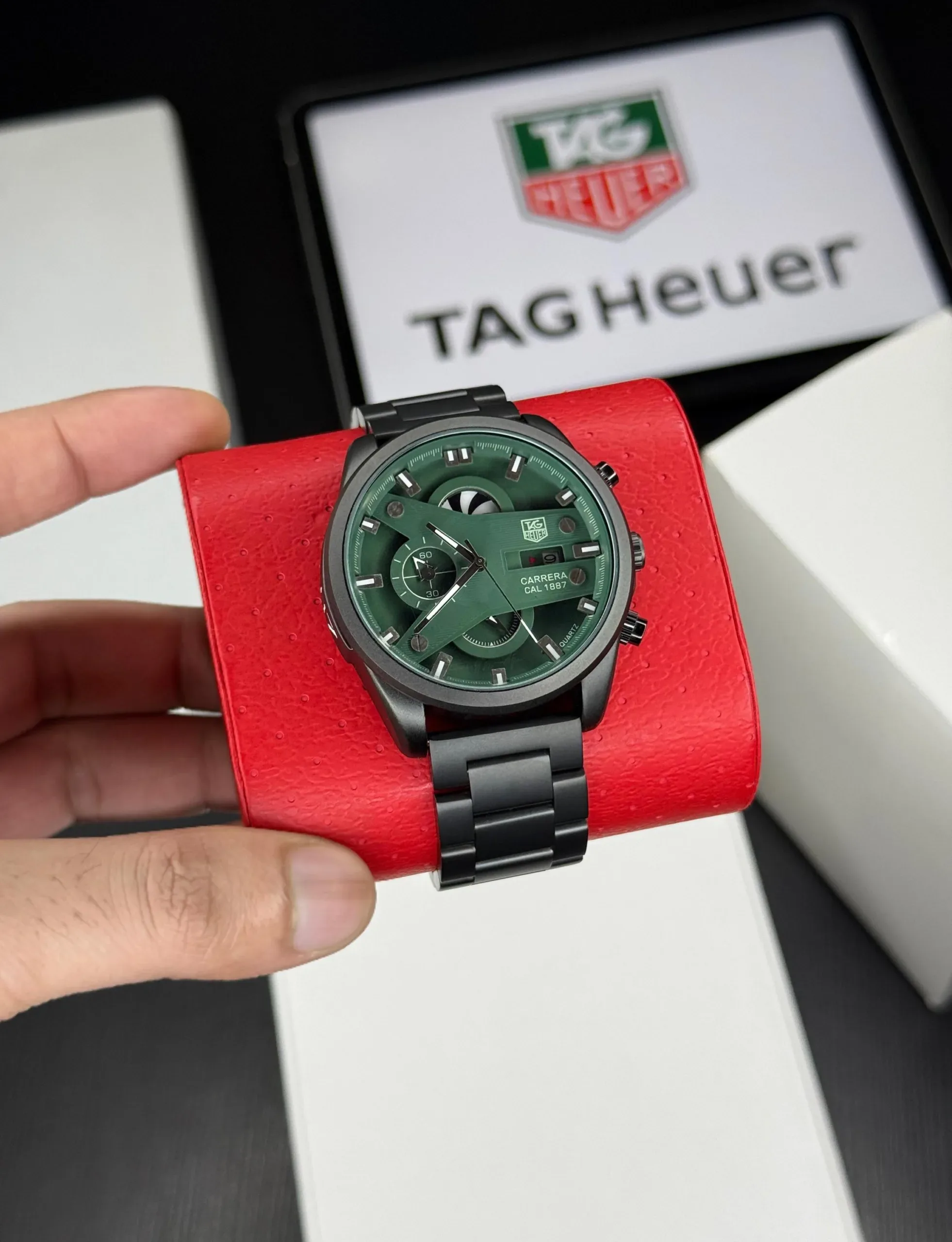 TAG HEUER CARRERA CR7 BLACK WITH GREEN DIAL - Image 2