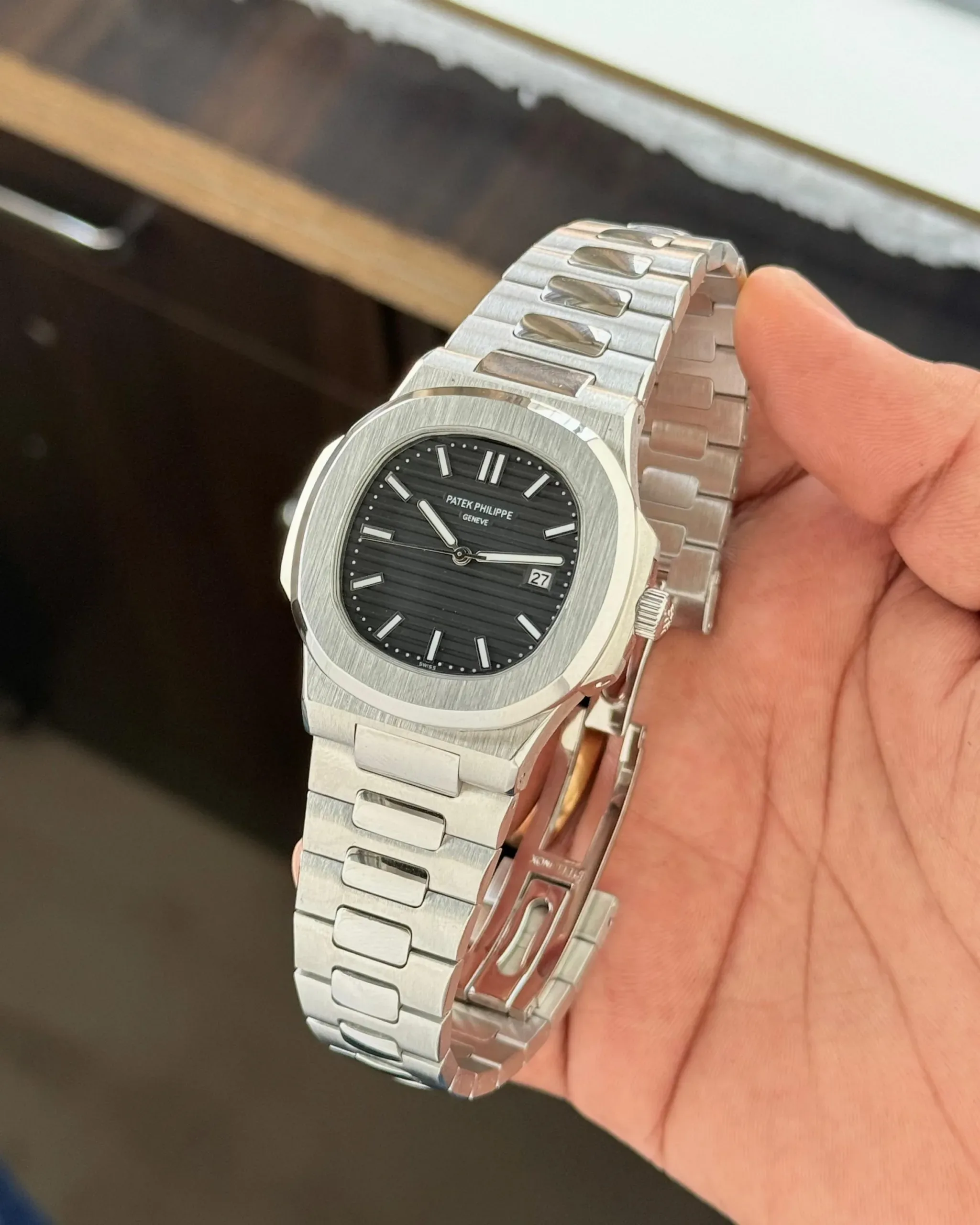 PATEK PHILIPPE NAUTILUS PREMIUM STAINLESS STEEL - Image 2