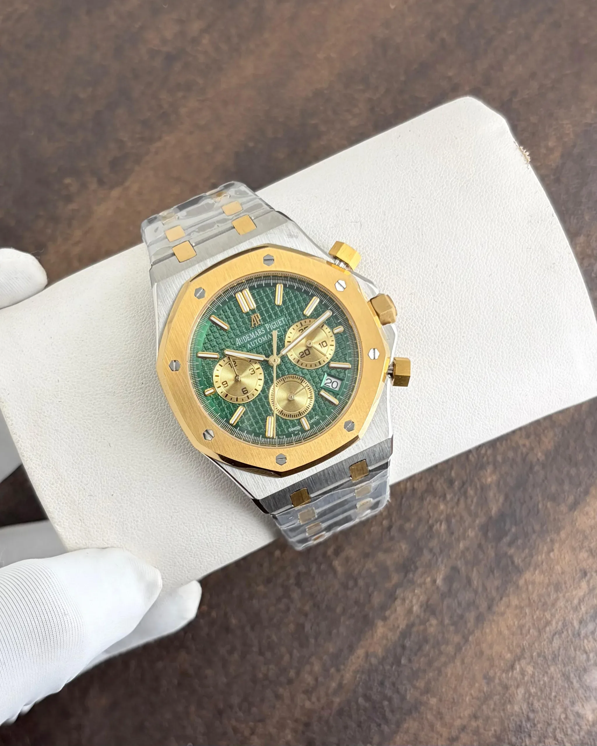 WhatsApp Image 2026-03-26 at 3.57.53 PM (1) Audemars Piguet Royal Oak Green Dial - Image 1