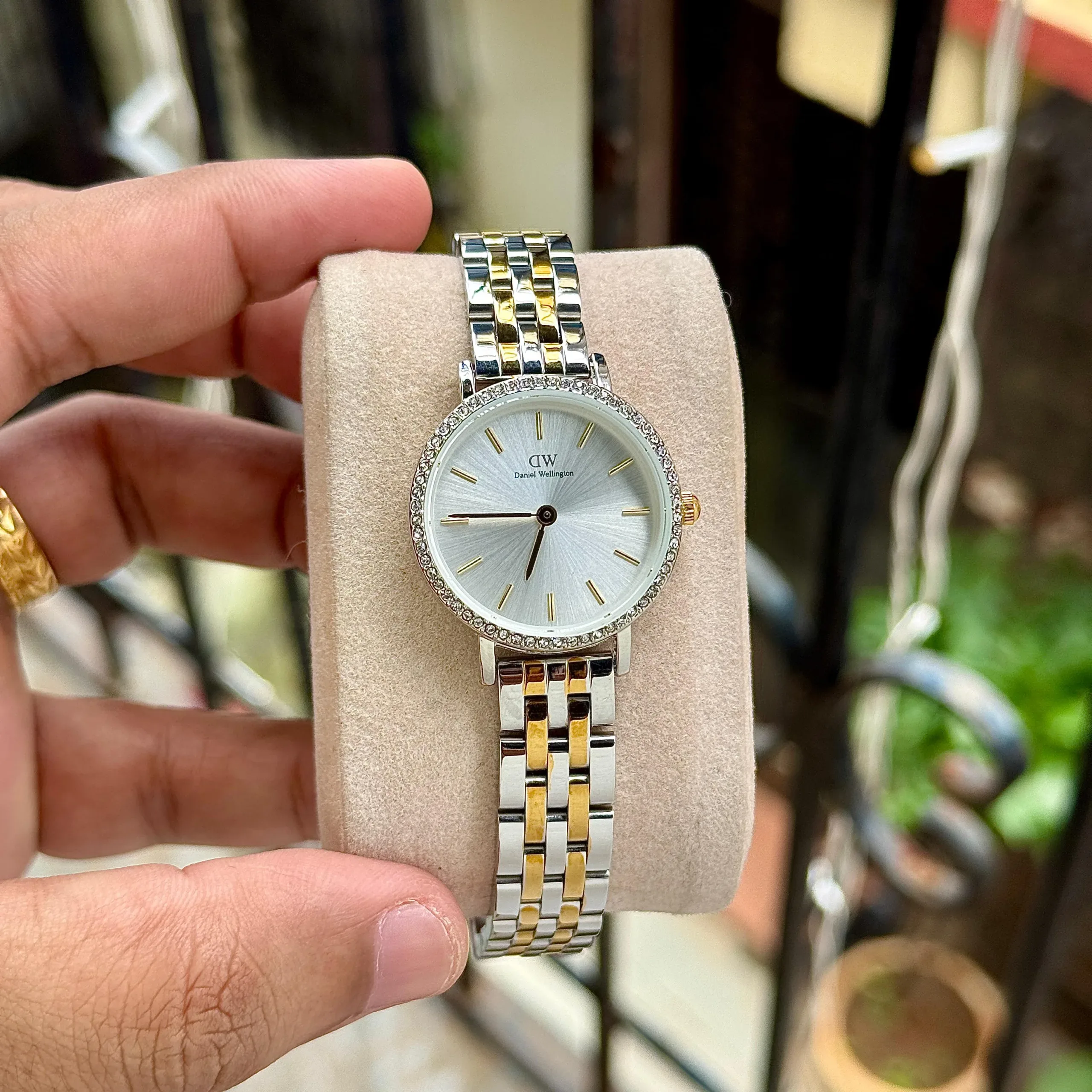 WhatsApp Image 2026-04-02 at 1.53.12 PM Daniel Wellington White Dial - Image 1