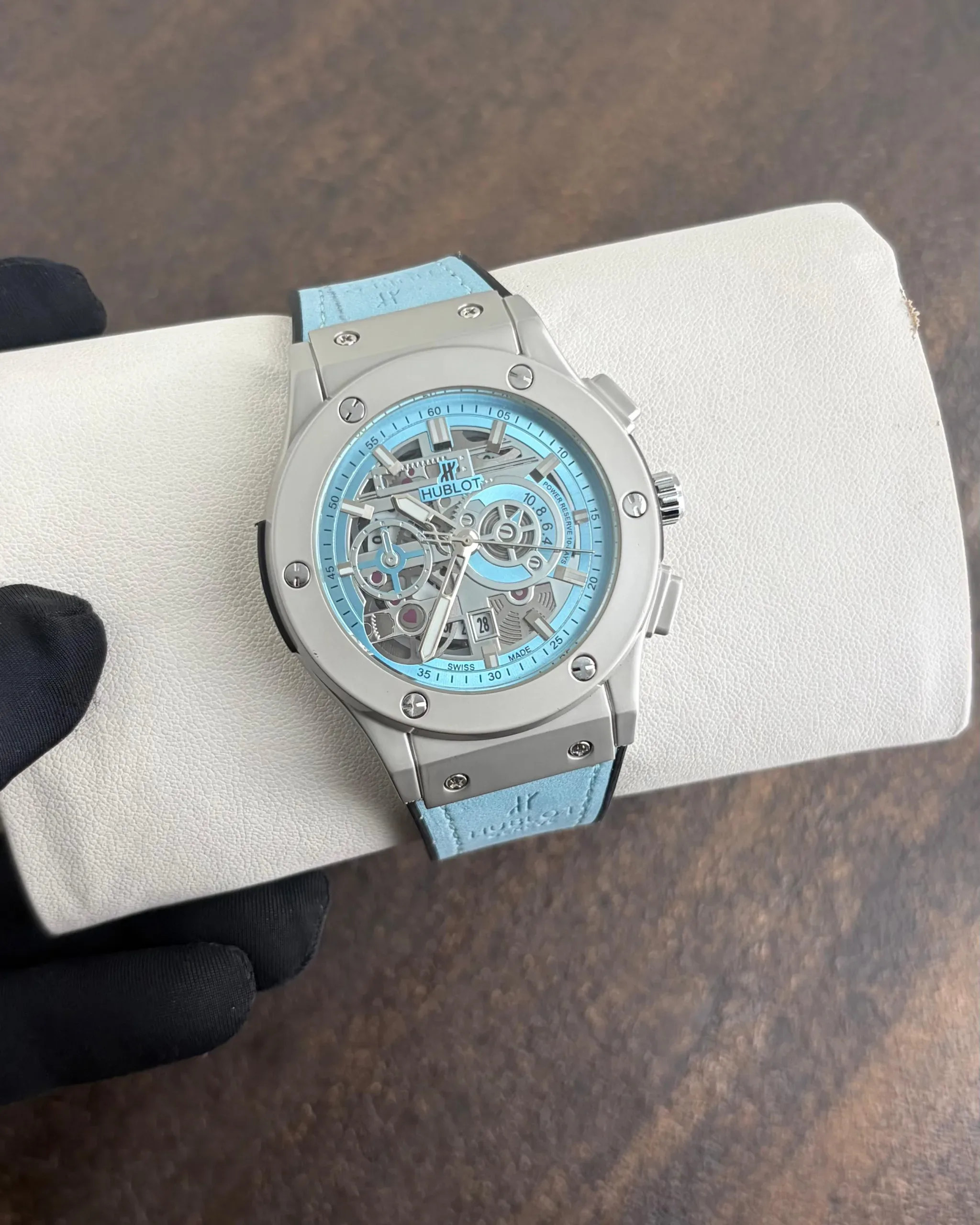 WhatsApp Image 2026-04-02 at 10.48.57 AM (1) Hublot Blue Quartz - Image 1