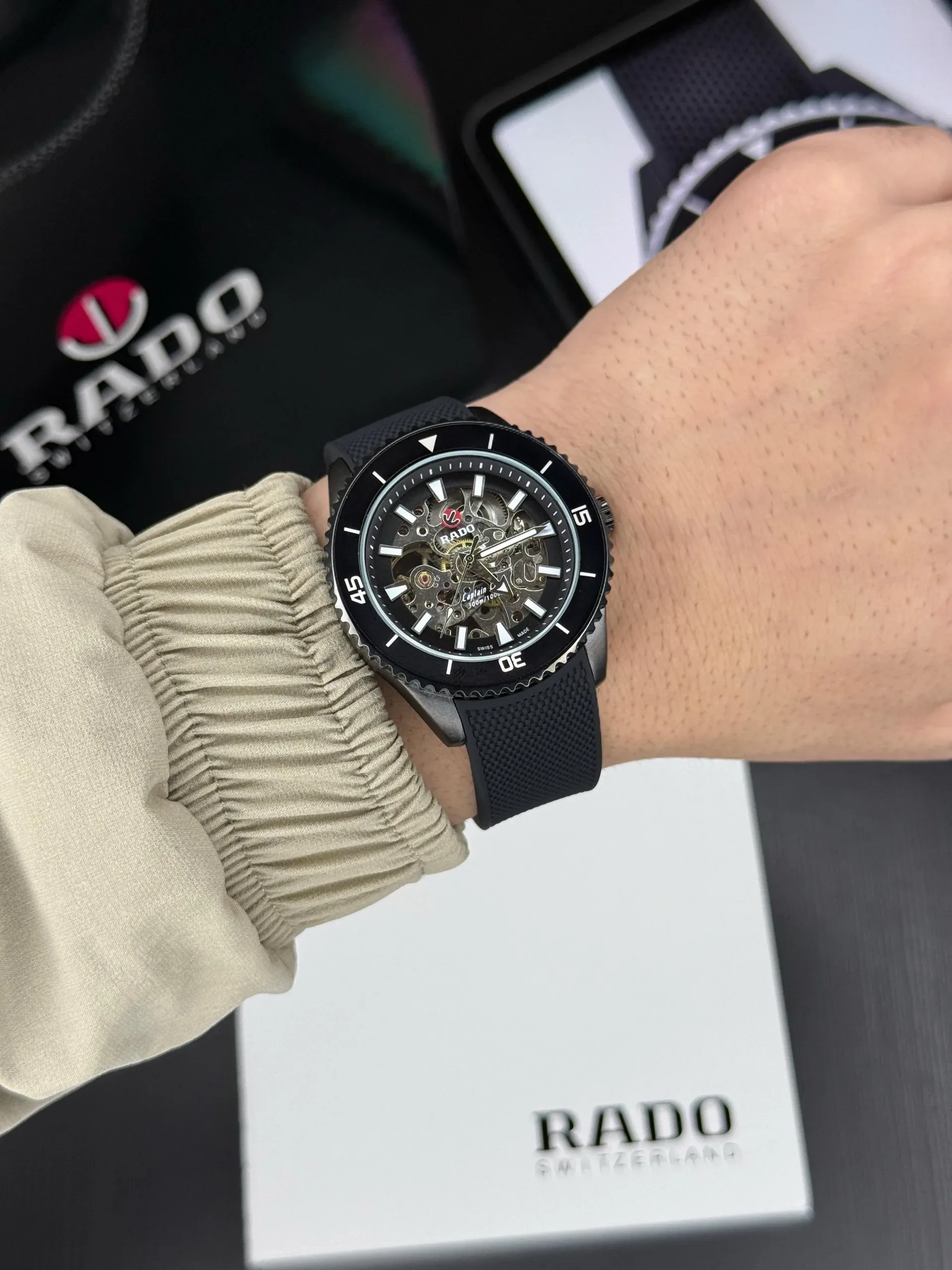 Rado Captain Cook Round Dial - Image 1