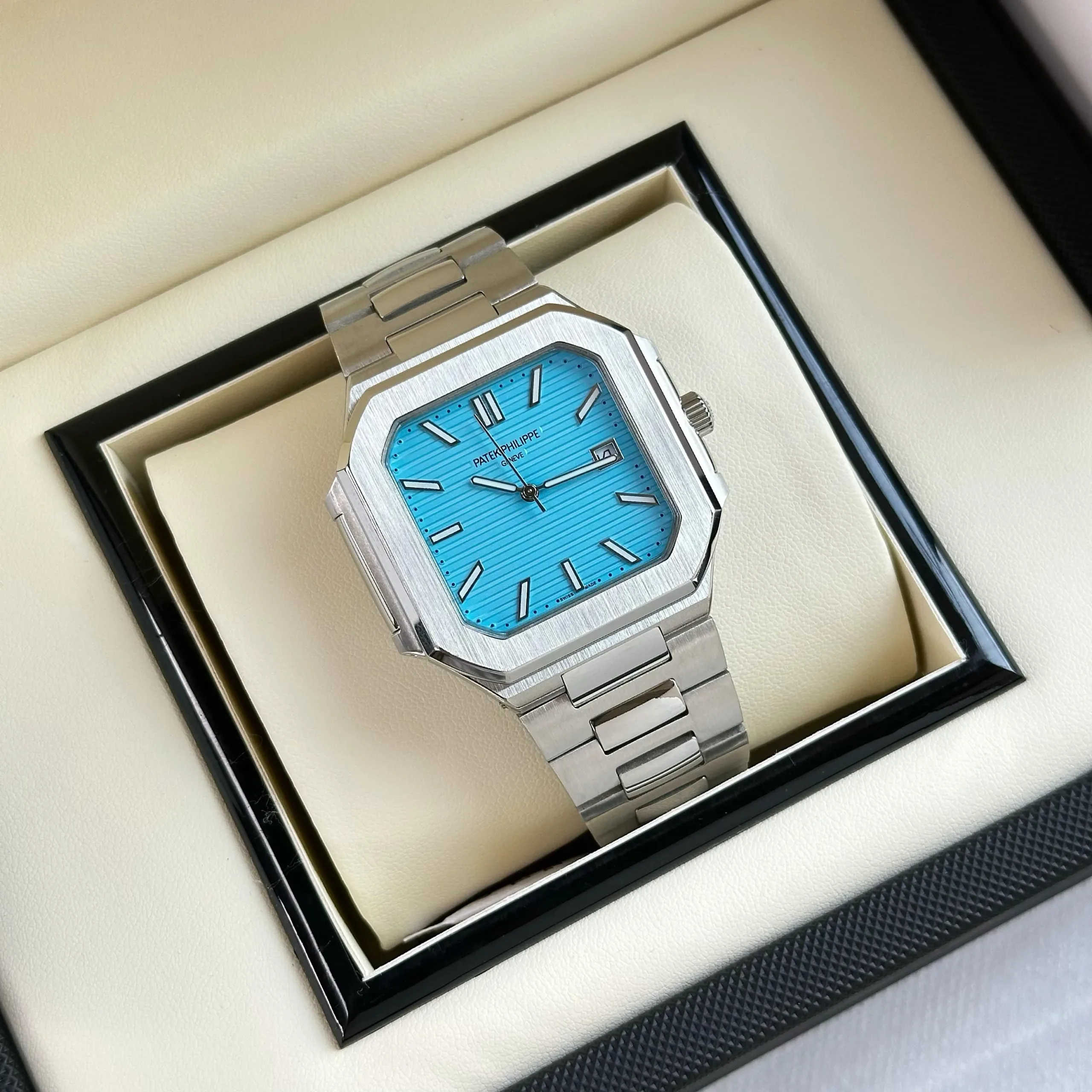 Patek Philippe Cubitus Tiffany Dial - Image 3