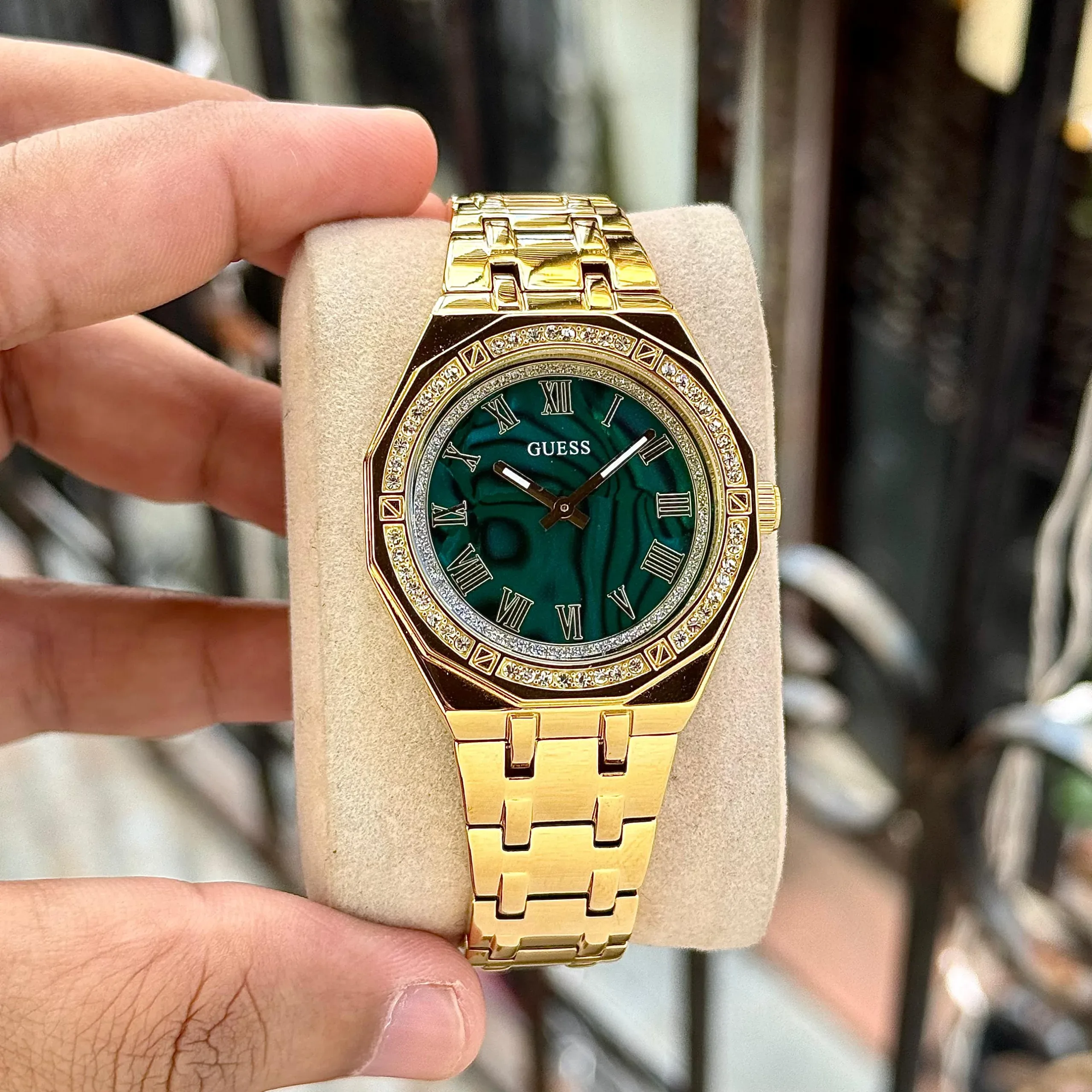 Guess Desire Analog Series - Image 1