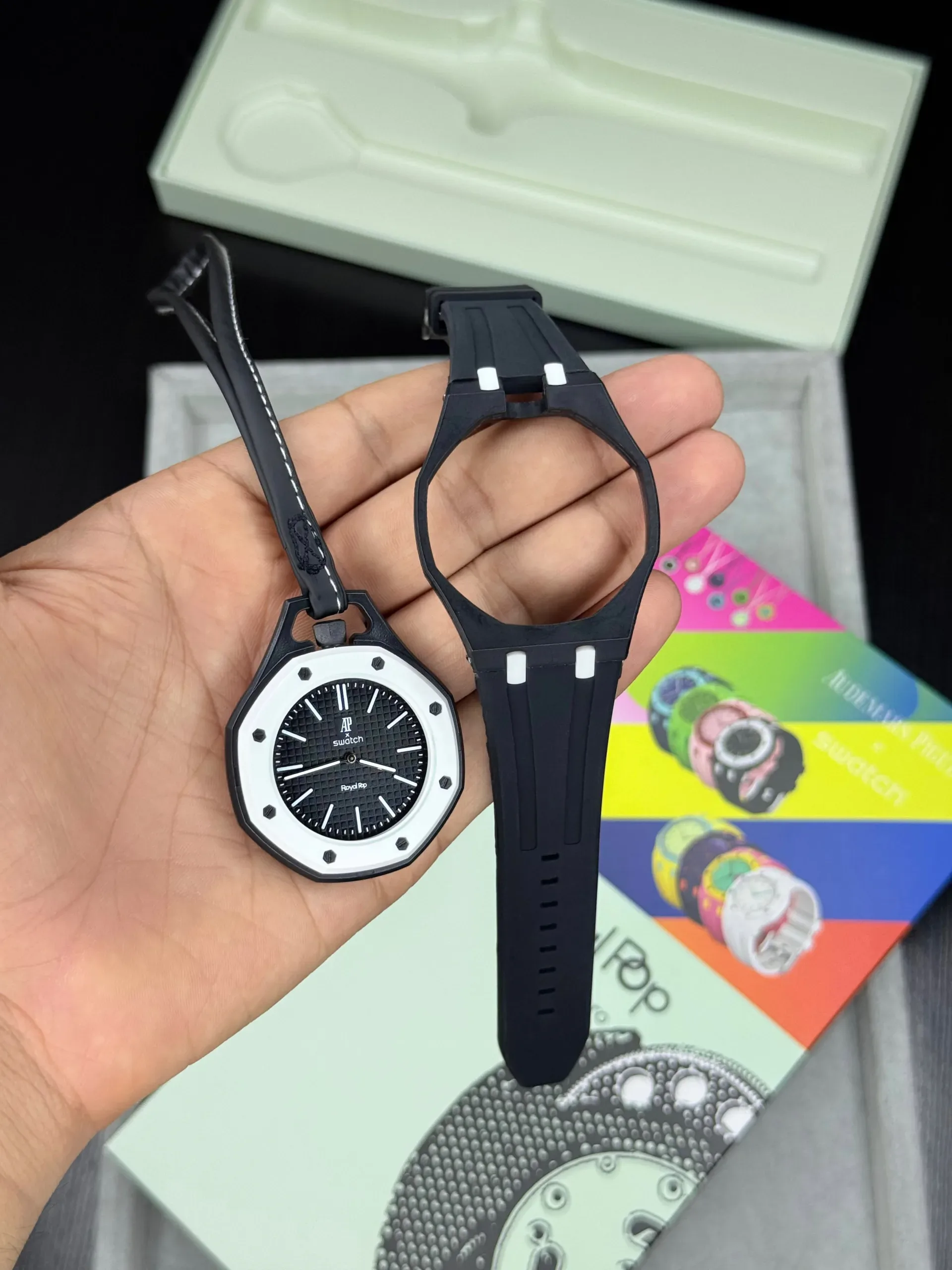 Audemars Piguet Royal Oak Black - Image 3