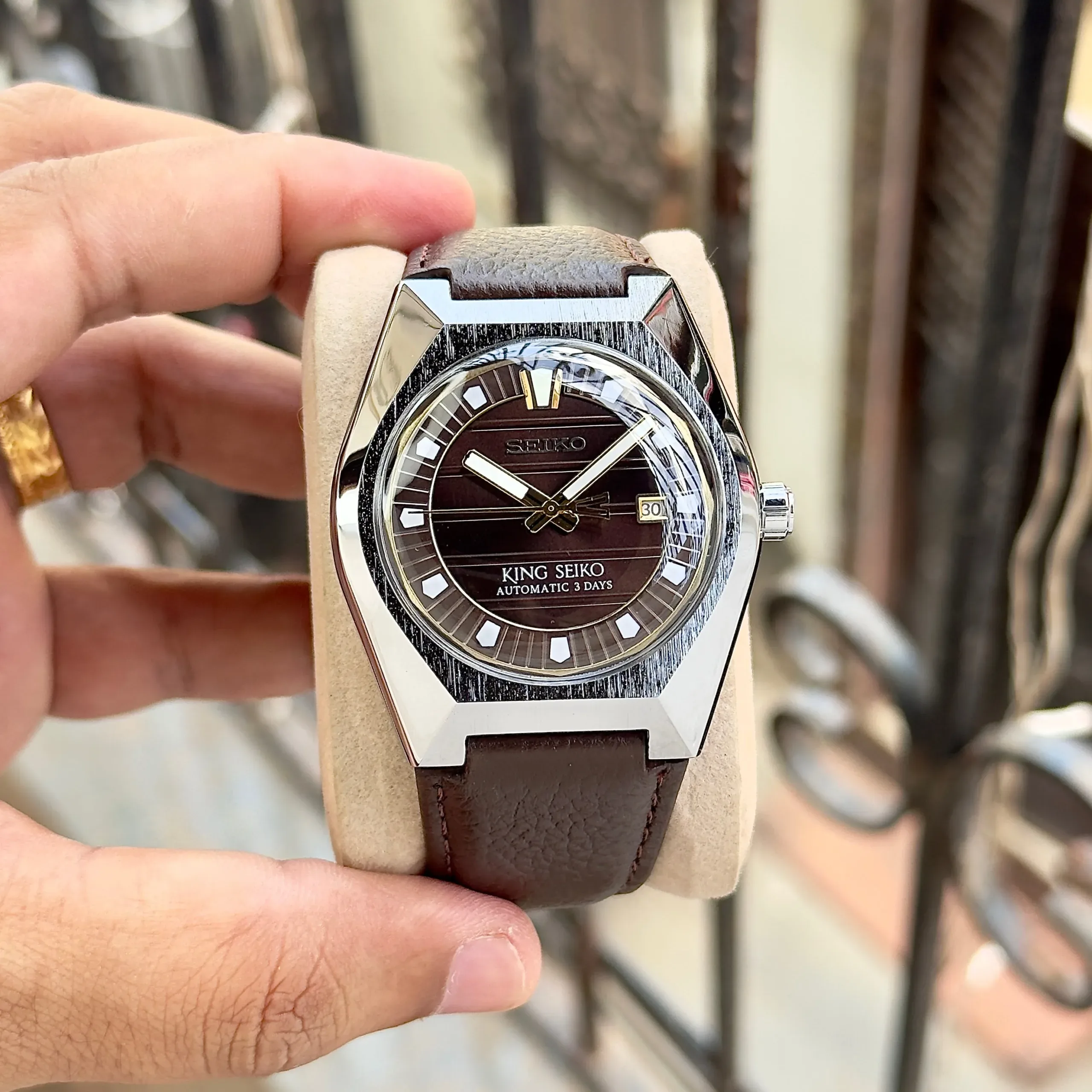 Seiko Vanac Urban Brown Dial - Image 5