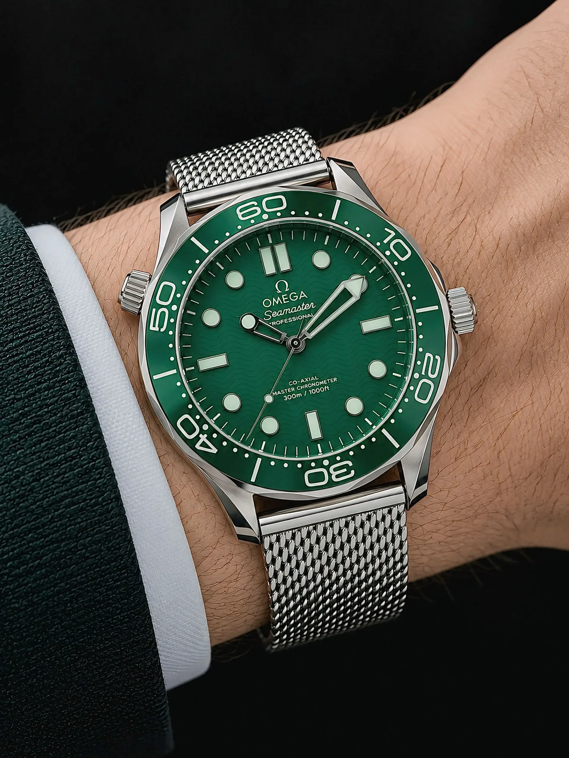 Omega Seamaster Diver 300M Green Dial - Image 3
