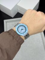 Tag Heuer Blue Dial Quartz - Image 2