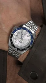 Seiko Gmt Silver White Dial