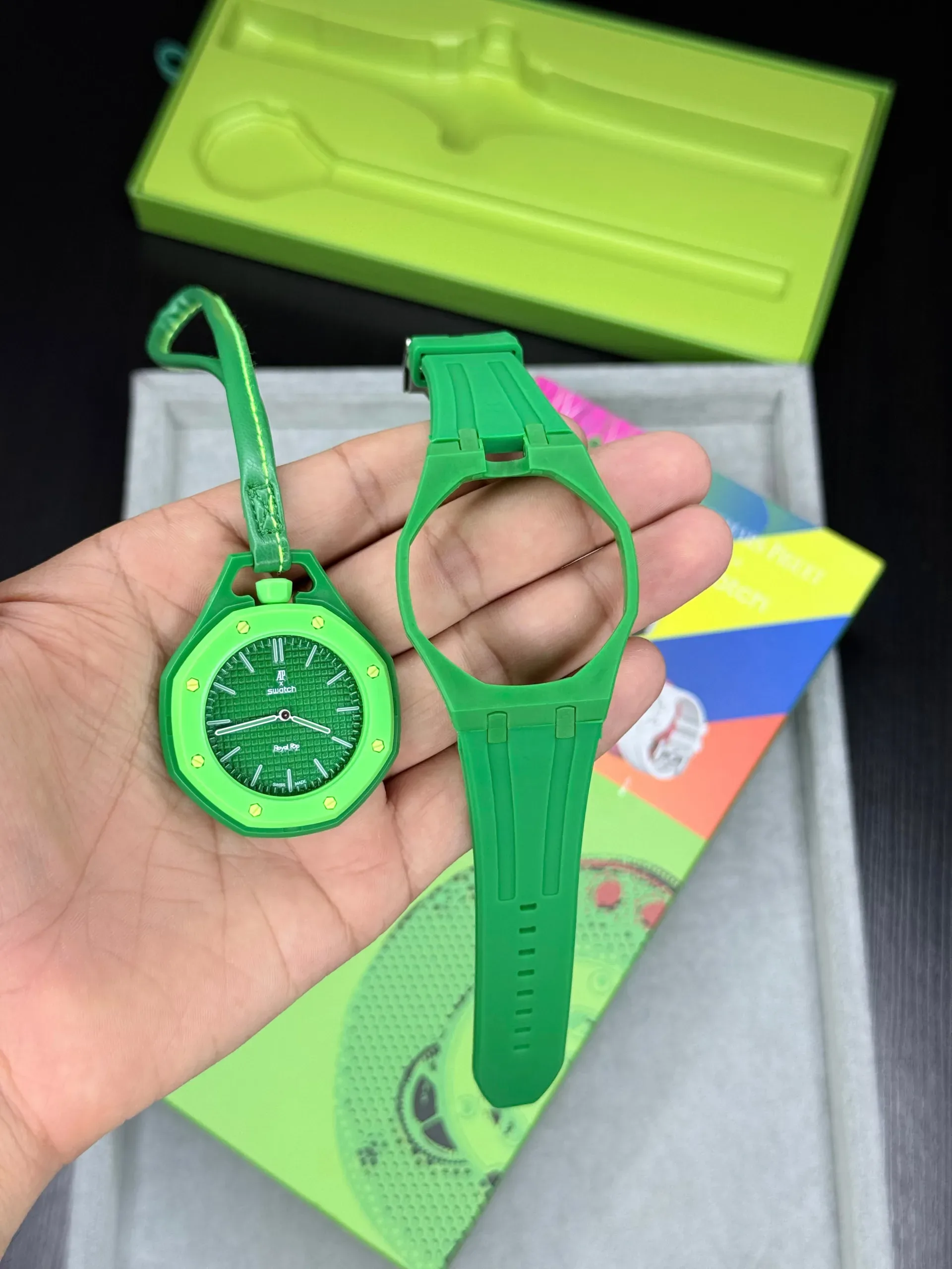 Audemars Piguet Green Quartz - Image 2