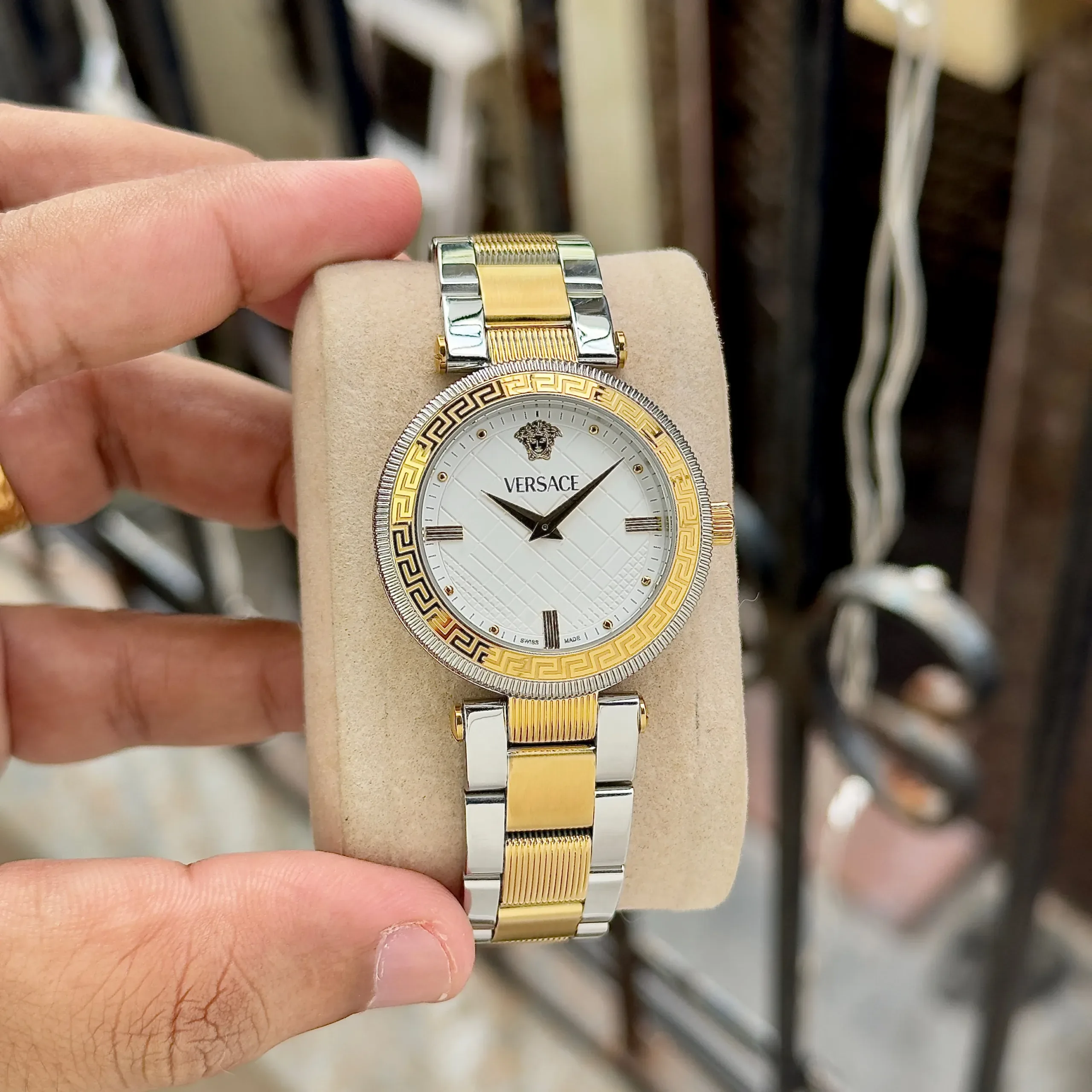Versace Reve Series White Textured Dial - Image 1