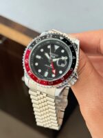 Seiko 42'mm Black Dial Quartz - Image 2