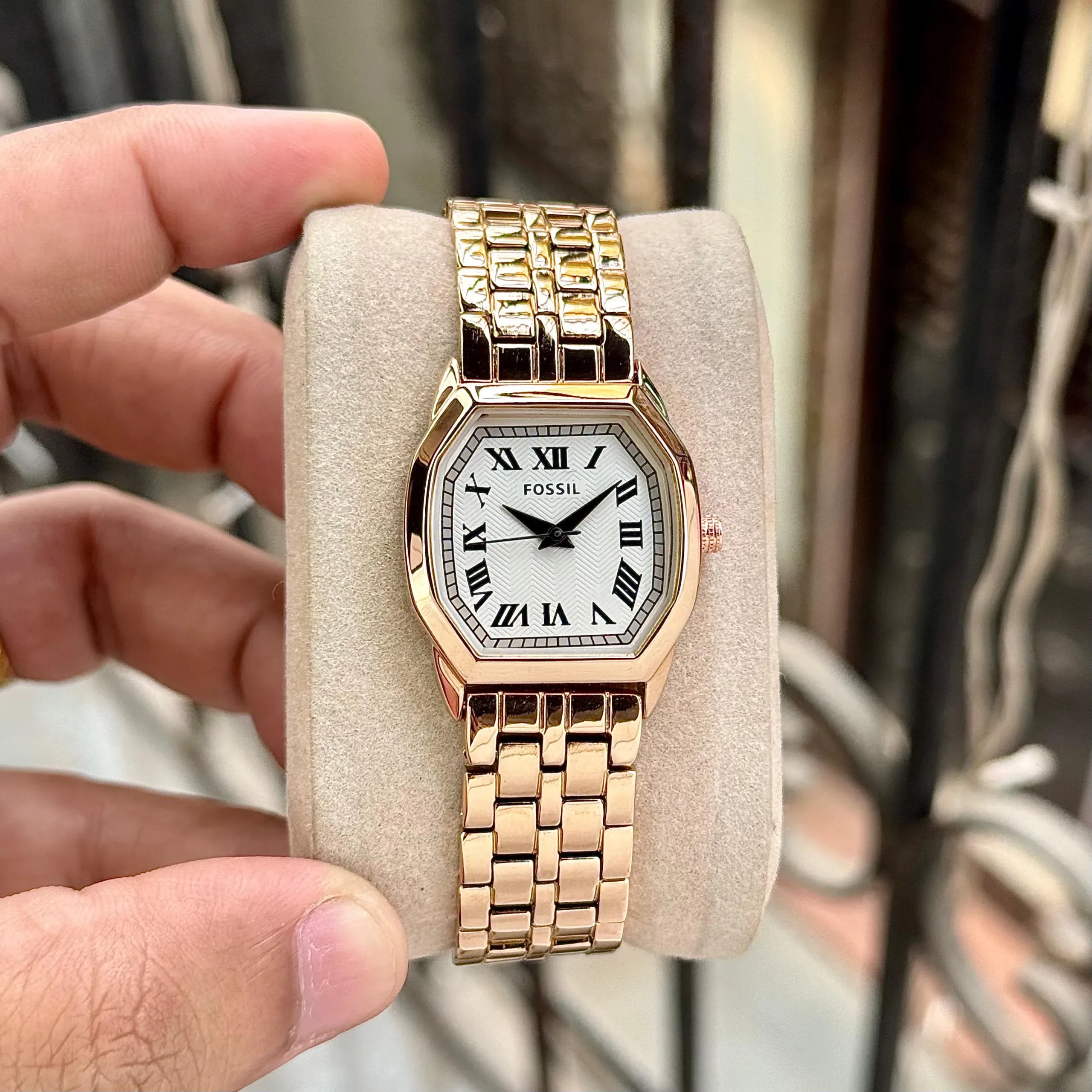 WhatsApp Image 2026-10-22 at 11.48.59 PM Fossil Harlow Quartz Series - Image 1