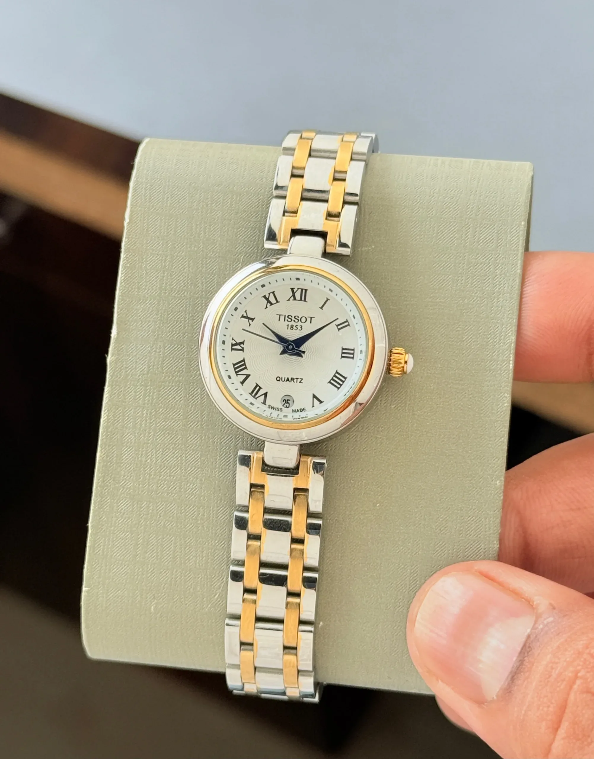 WhatsApp Image 2026-10-22 at 11.55.35 PM (2) Tissot Bellissima Roman Dial - Image 1