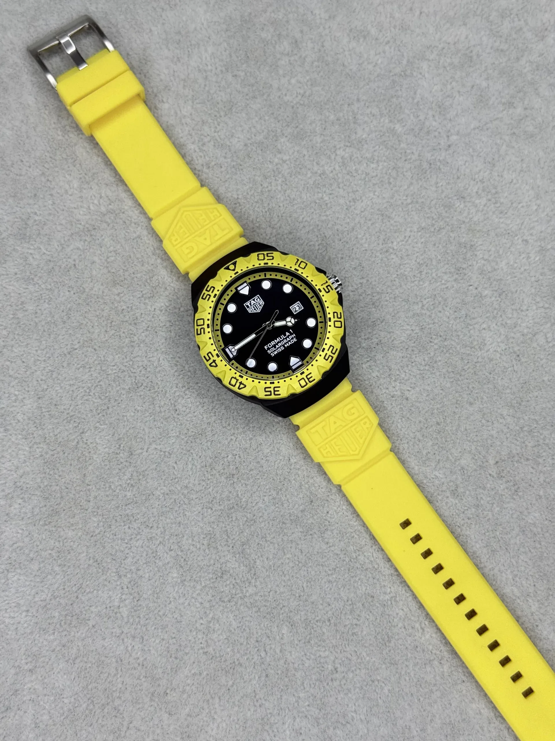 Tag Heuer Formula 1 Solargraph Pastel Yellow - Image 3
