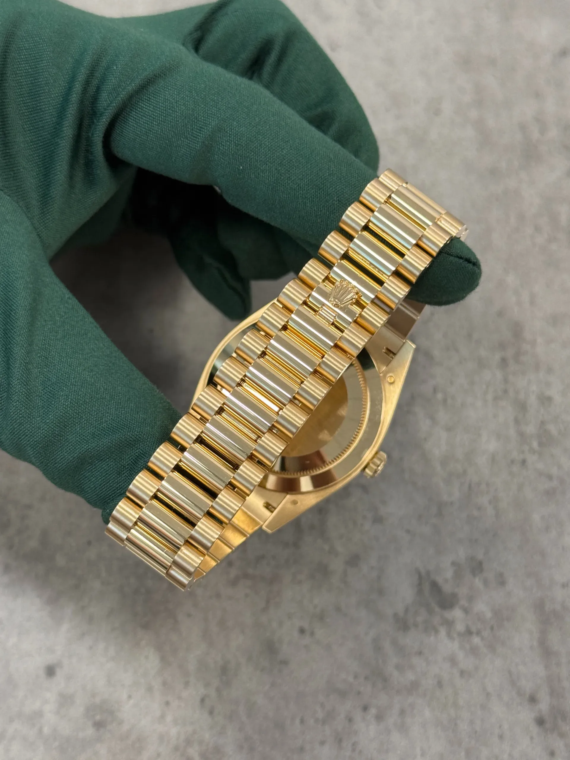 Rolex Green Roman Dial Automatic - Image 4