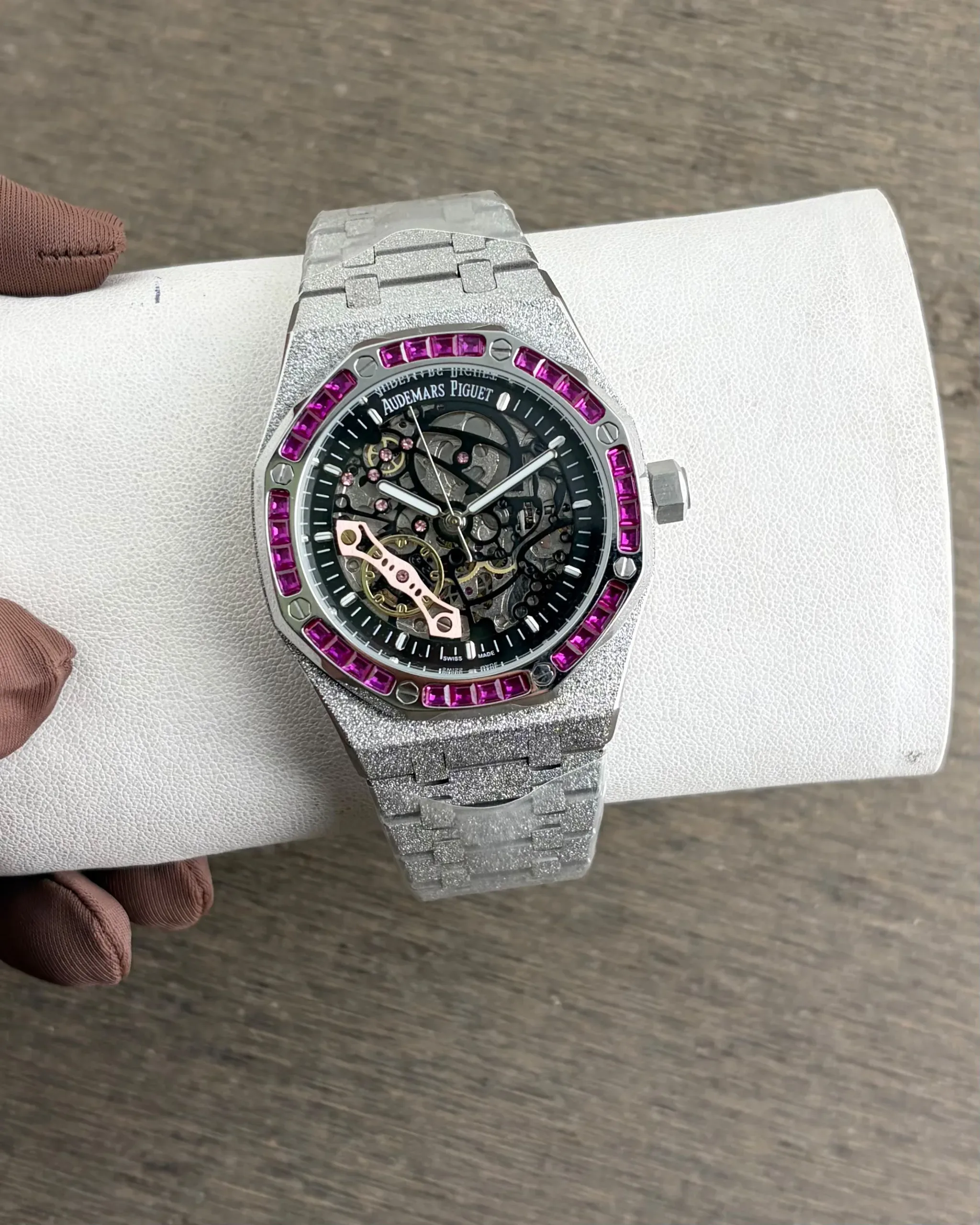 Audemars Piguet Royal Oak Frosted Silver Automatic - Image 1