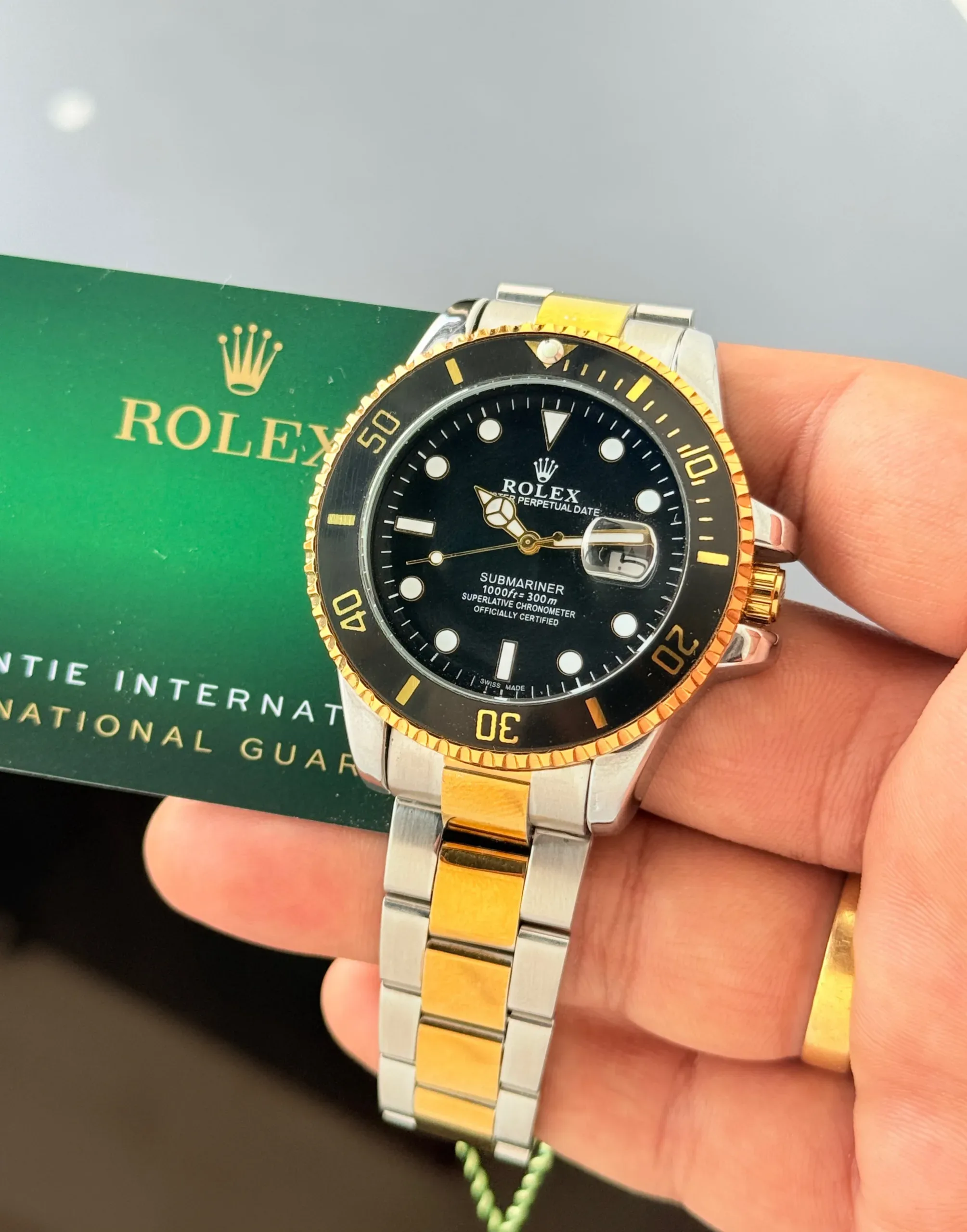 Rolex Submariner 41mm Quartz - Image 3